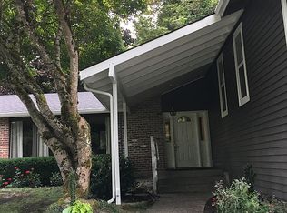 18015 94th Ave NE, Bothell, WA 98011