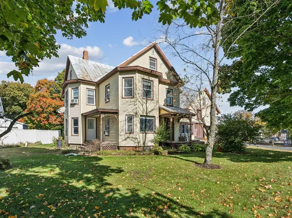 16 Main Street, Albion, ME 04910
