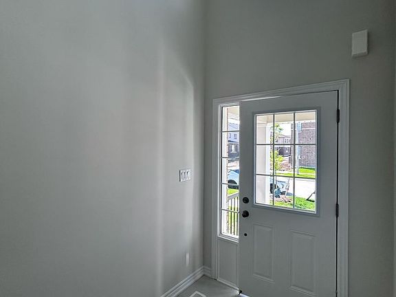 2nd image of 26 Valleybrook Rd