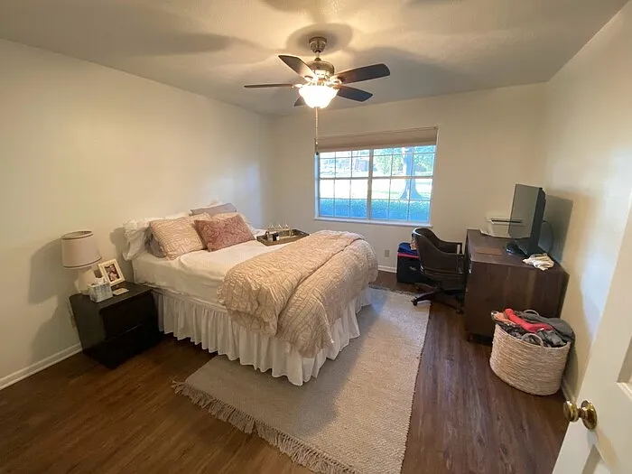 408 Mimosa Dr — Photo 3