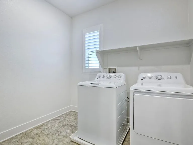 36367 Calle Lisbon — Photo 18