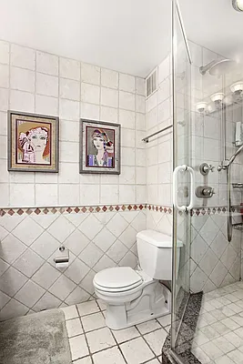 Sold by Compass | media 33