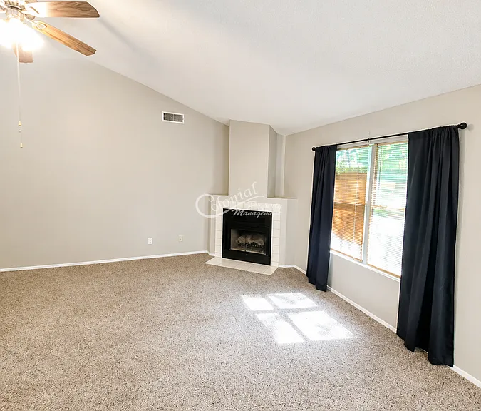 3704 Saratoga Ave — Photo 4