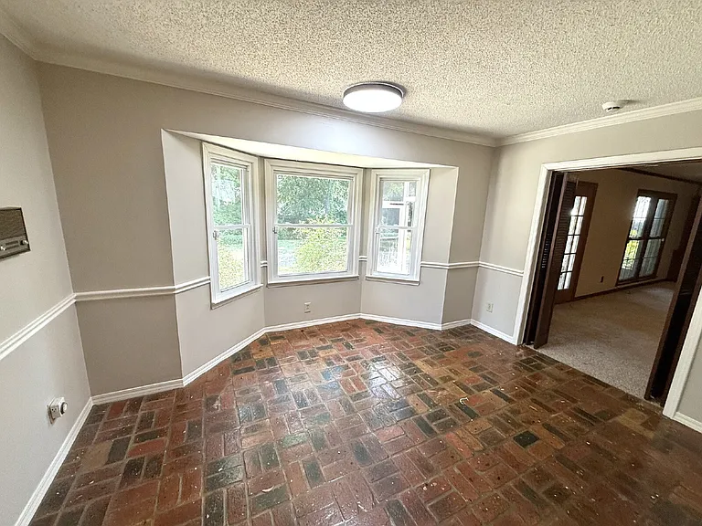 6605 Chimney Top Dr S — Photo 4