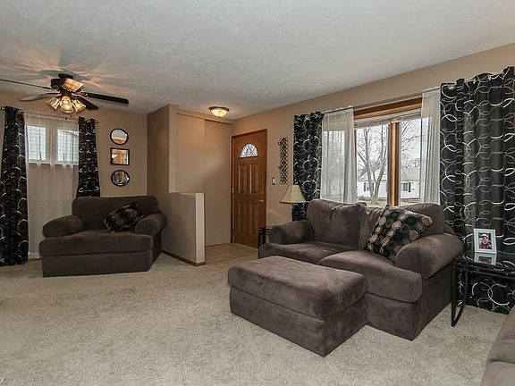 5th image of 5087 Chestnut Hill Dr