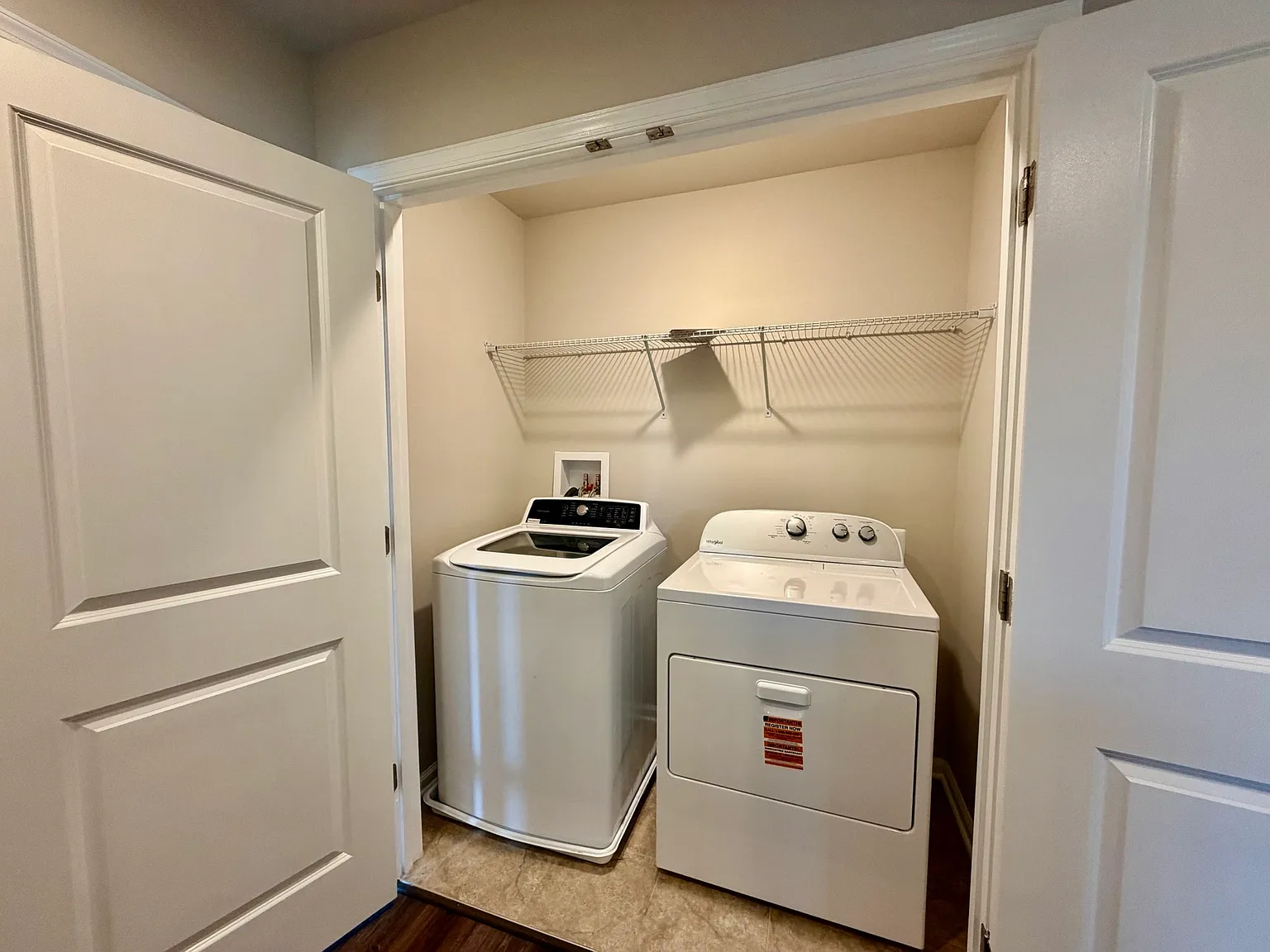 3 bed, $2,395 — Photo 4