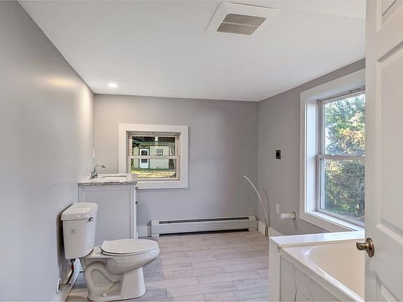 4th image of 56 Cedar Street