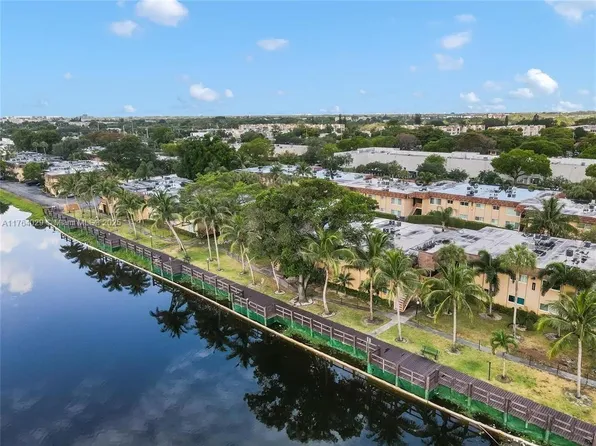 2417 NW 39th Ter APT 204, Fort Lauderdale, FL 33311
