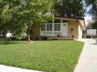 404 Bay St, Pontiac, MI 48342