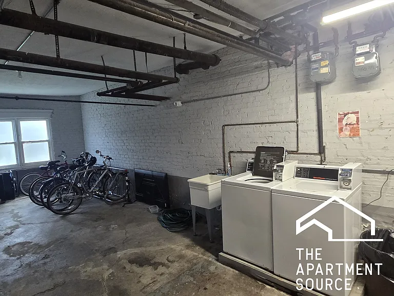 7460 N Ashland Ave #1 — Photo 9