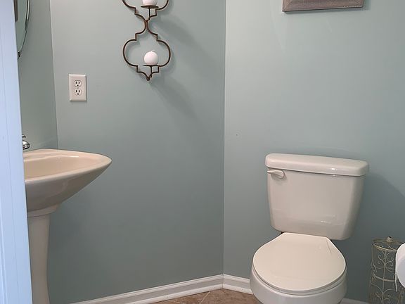 5th image of 5070 Fitch Dr