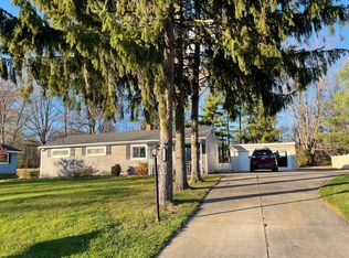 7759 Crestwood Ln, Northfield, OH 44067