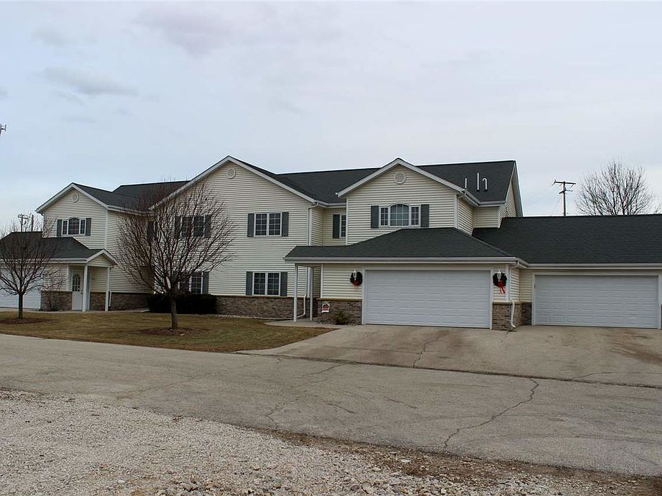 1st image of 595D Veterans Cir