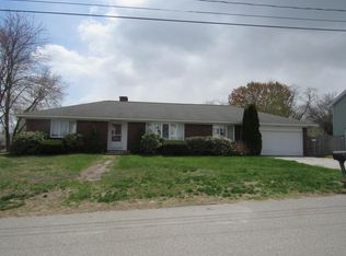 4 W Rosedale Ave, Manchester, NH 03103