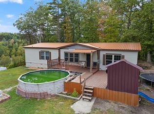 90 Damy Ln, Campton, KY 41301