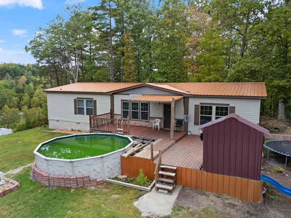 90 Damy Ln, Campton, KY 41301