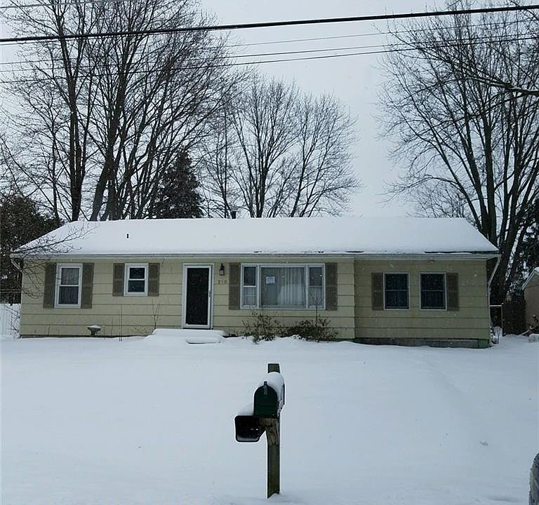 1st image of 210 Kies Dr