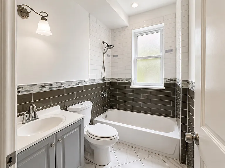 7817 S Aberdeen St #1 — Photo 13
