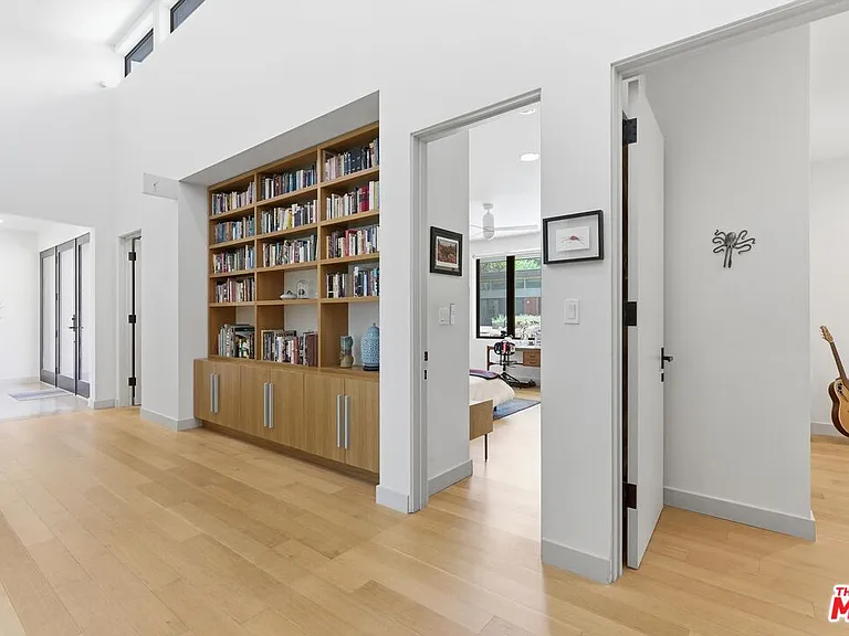 3860 Madison Rd — Photo 27