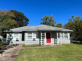 1241 Chevy Chase Dr #1, Angleton, TX 77515