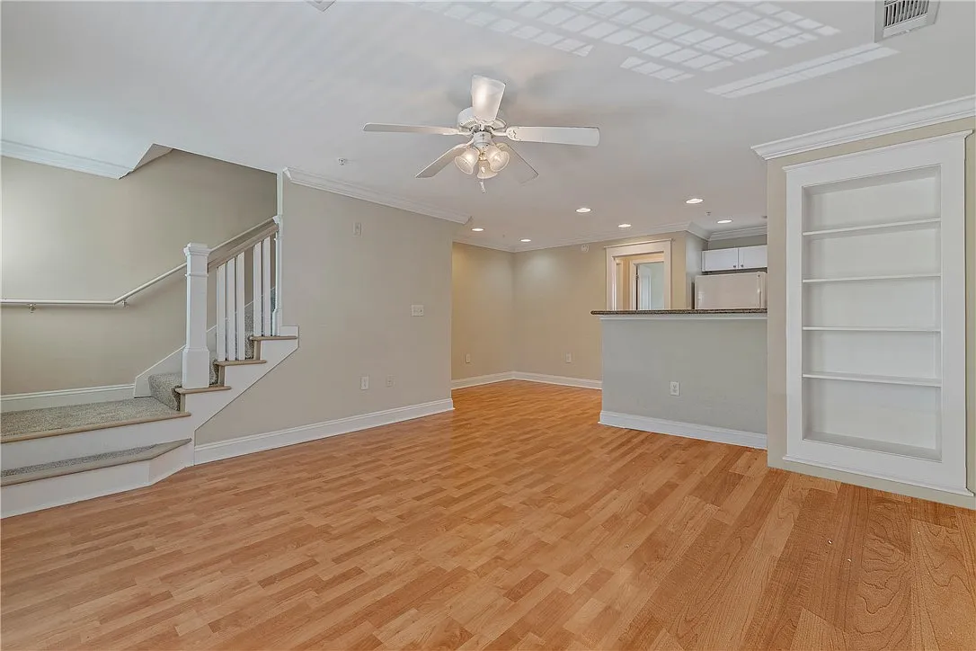 3 bed, 1294 sqft, $1,500 — Photo 3