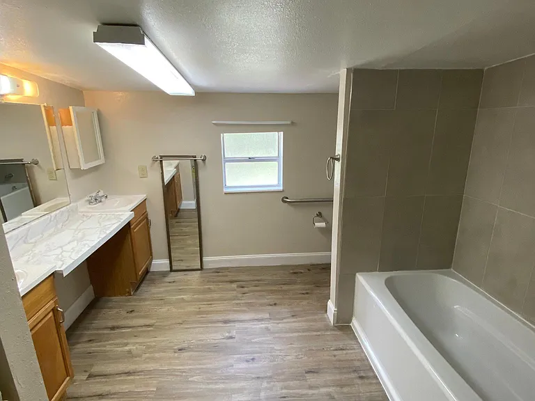 2155 Alamo Ave — Photo 4