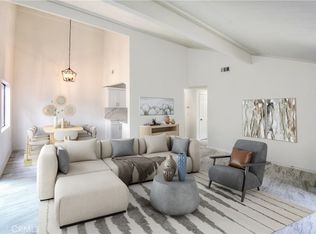 1413 W 7th St, Upland, CA 91786