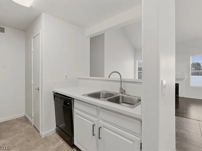 5125 W Reno Ave #2010 — Photo 7