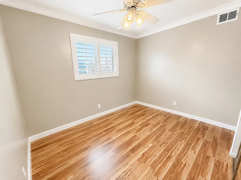 4543 Sloat Rd — Photo 14
