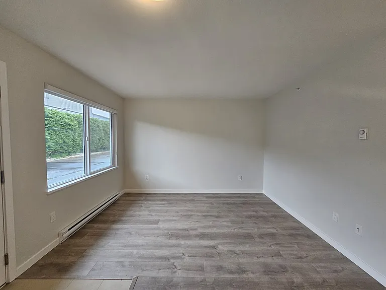45790 Lewis Ave #3 — Photo 3