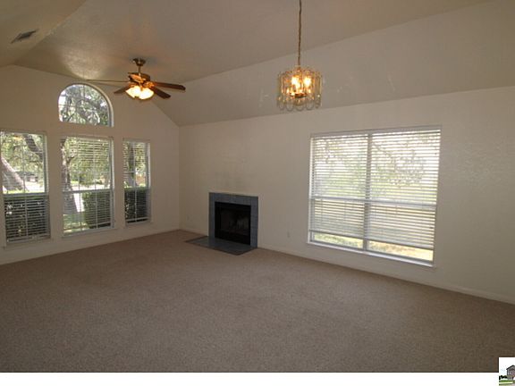 3rd image of 707 Jase Dr