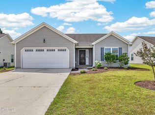 412 Amaryllis Ln, Holly Ridge, NC 28445