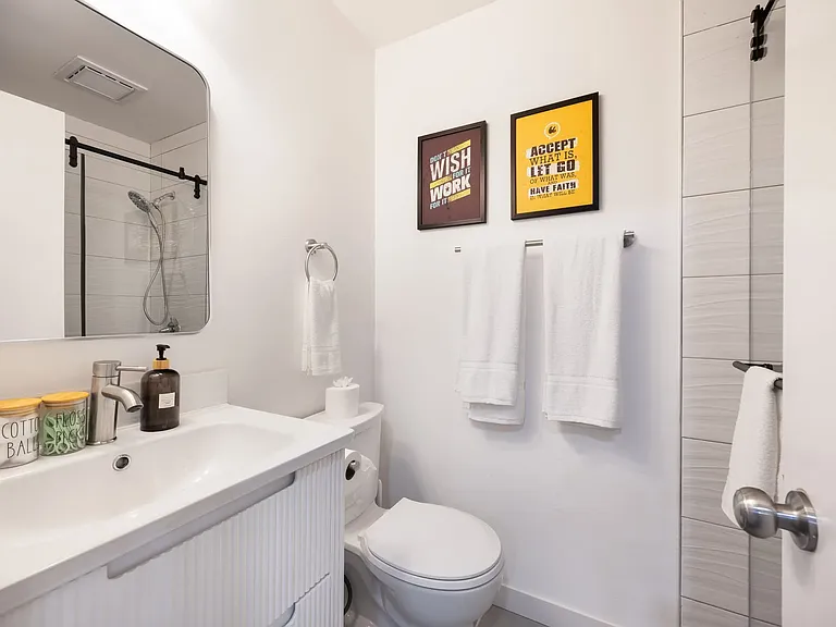 15 Dravus St #2 — Photo 8