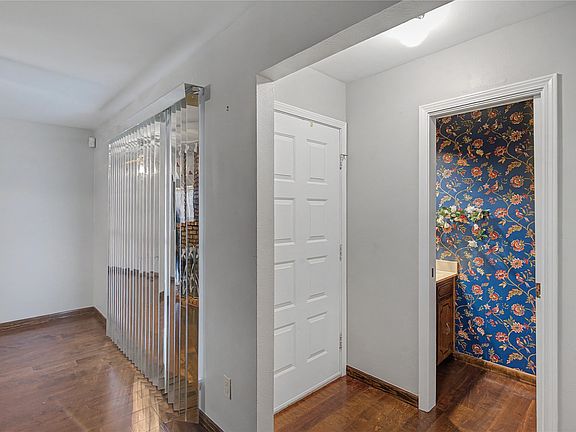 4th image of 4111 Pines Rd Unit 46