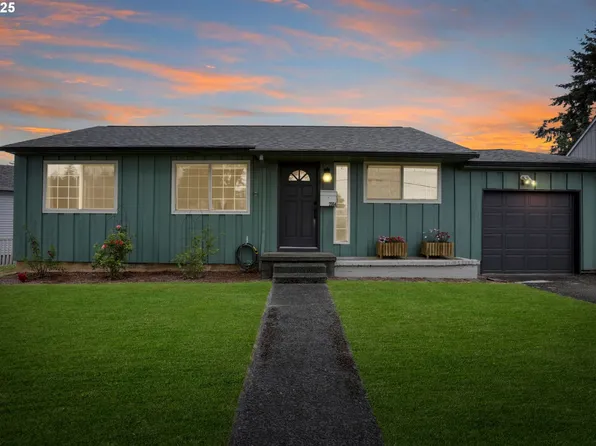 2064 Tualatin St, Saint Helens, OR 97051