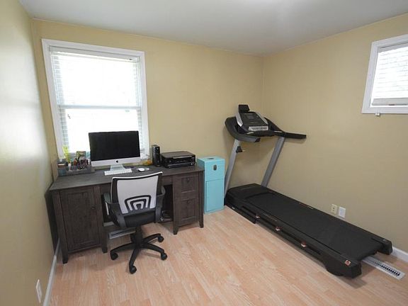 5th image of 516 Woodcliff Dr