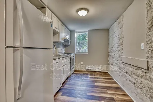 2110 Taylor Ave #B Photo 1