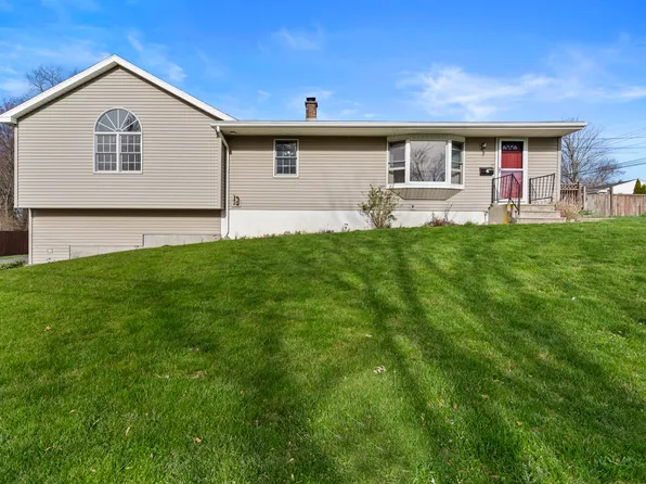 6 Radnor Lane, Watertown, CT 06779