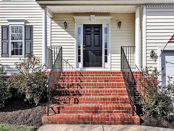 3rd image of 7004 Staunton Ave