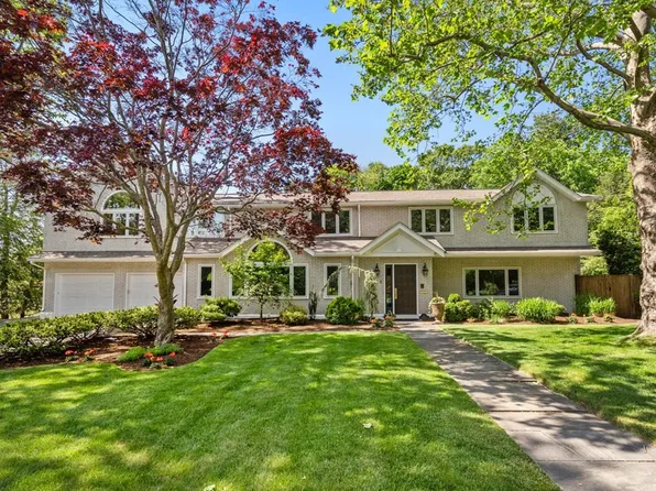 121 Rachel Rd, Newton, MA 02459