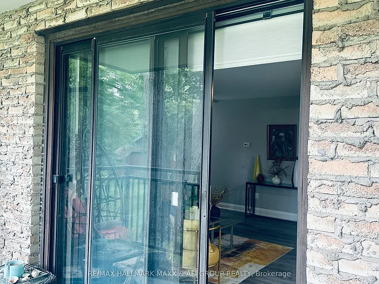 15390 Yonge St #201 — Photo 42