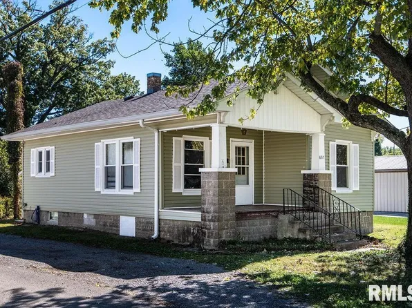 601 S Vicksburg St, Marion, IL 62959
