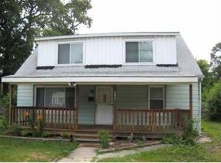 2741 Henry St, Lake Station, IN
