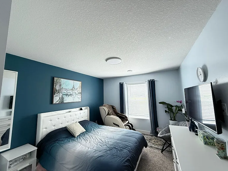 14250 Cheshire Ln N — Photo 39