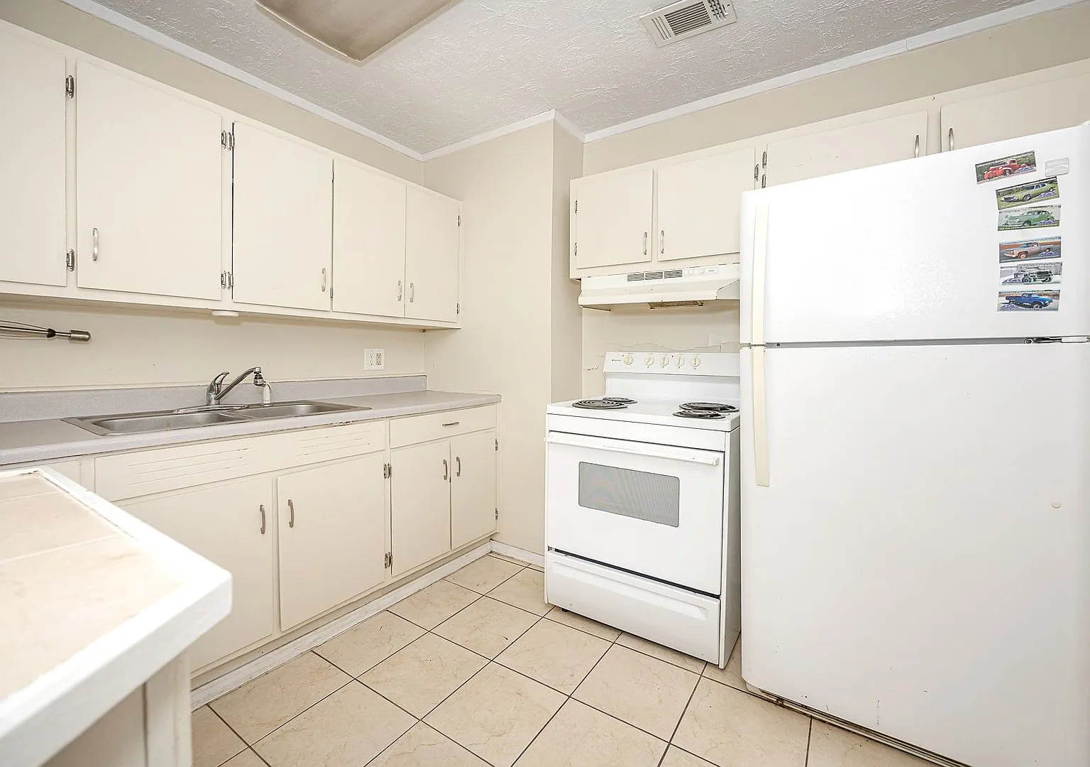 For Rent 3 Bedroom, 1 Bath Home in Pascagoula, MS — Photo 2