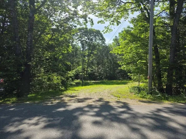 127 Hanscom Road, Benton, ME 04901