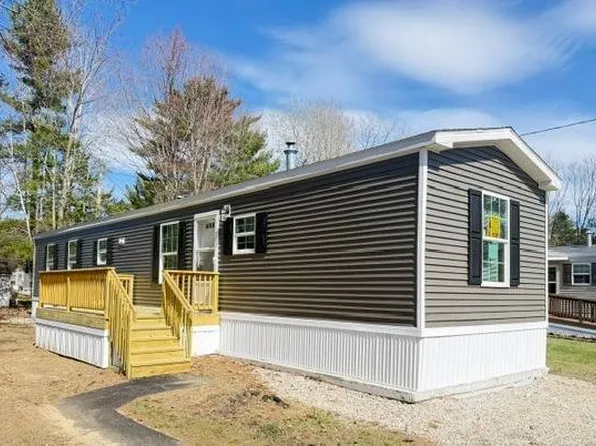3 Bayberry Dr, Old Orchard Beach, ME 04064