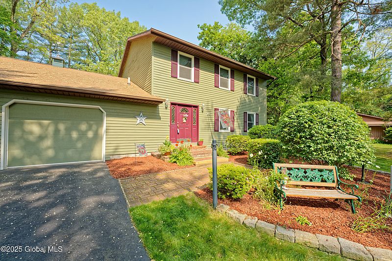 2nd image of 2 Clifton Pines Drive # PVT
