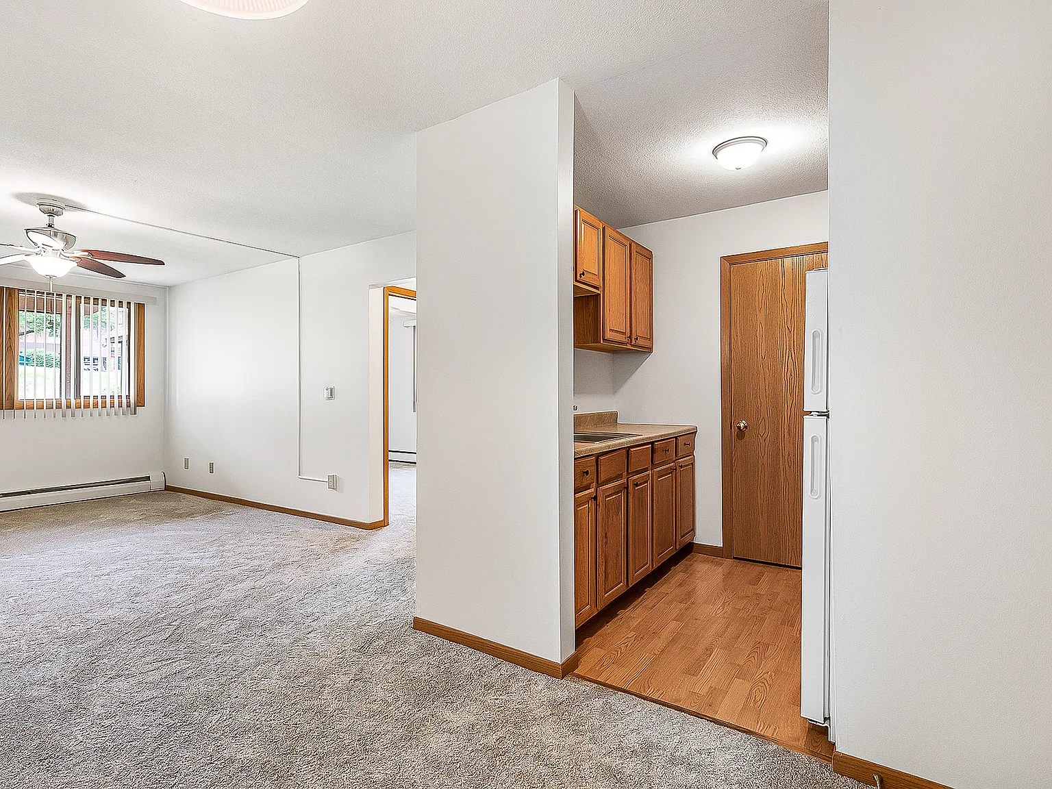HICKMAN HILL APARTMENTS — Photo 4