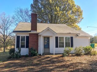 4101 New Walkertown Rd, Winston Salem, NC 27105